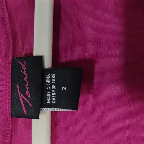 Torrid Mauve Sleeveless Top Size 2 - Picture 3 of 4